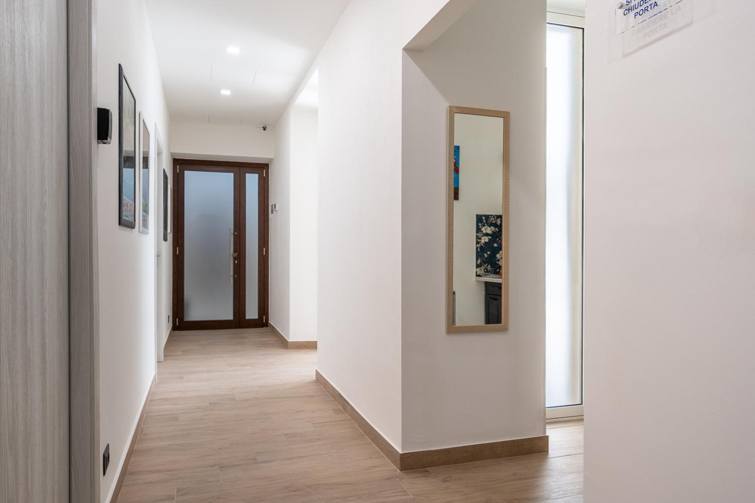 Apartment 5 Colors By Wonderful Italy